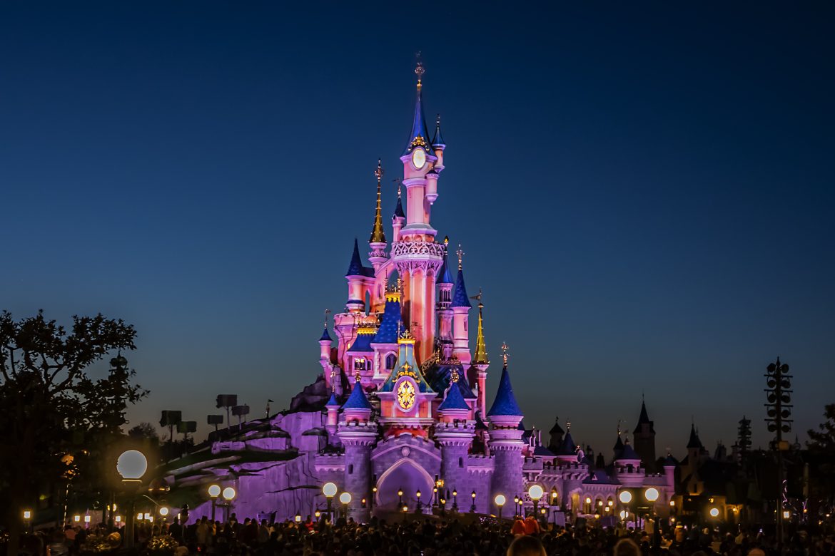 Night performances near Sleeping Beauty castle in Disneyland Par