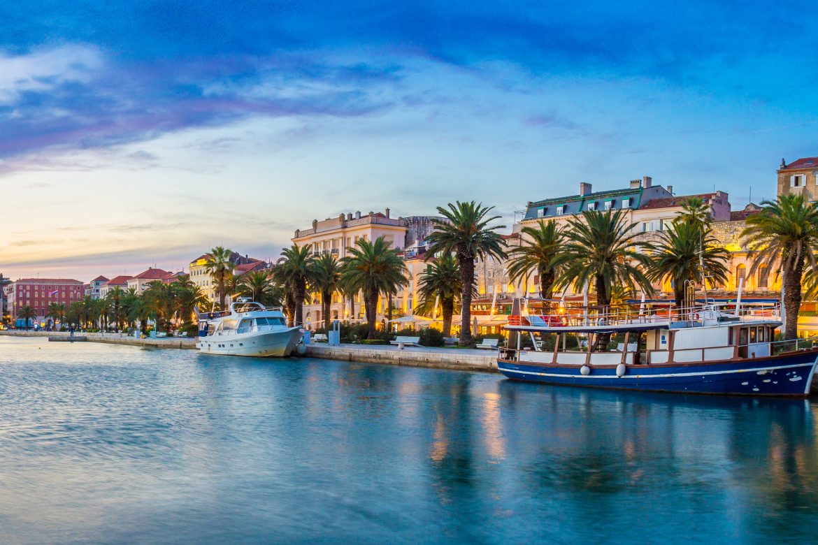 Split au coucher de soleil
