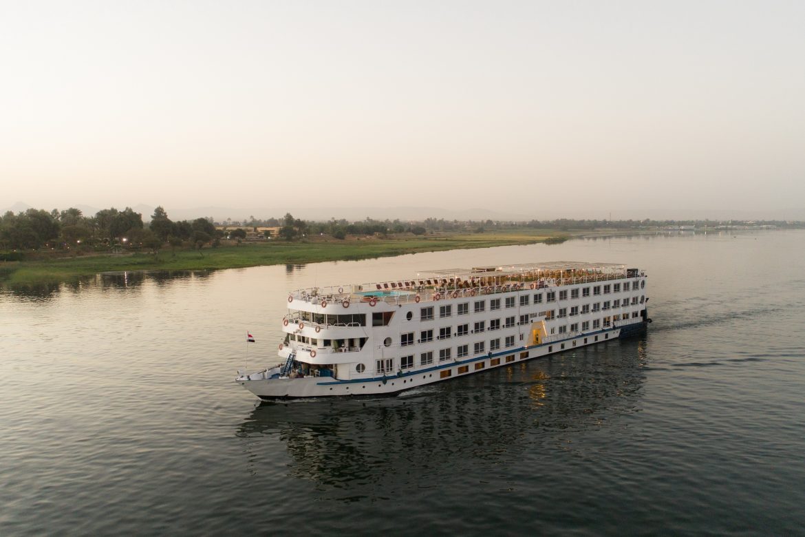 Bateau M/S Tarot *****