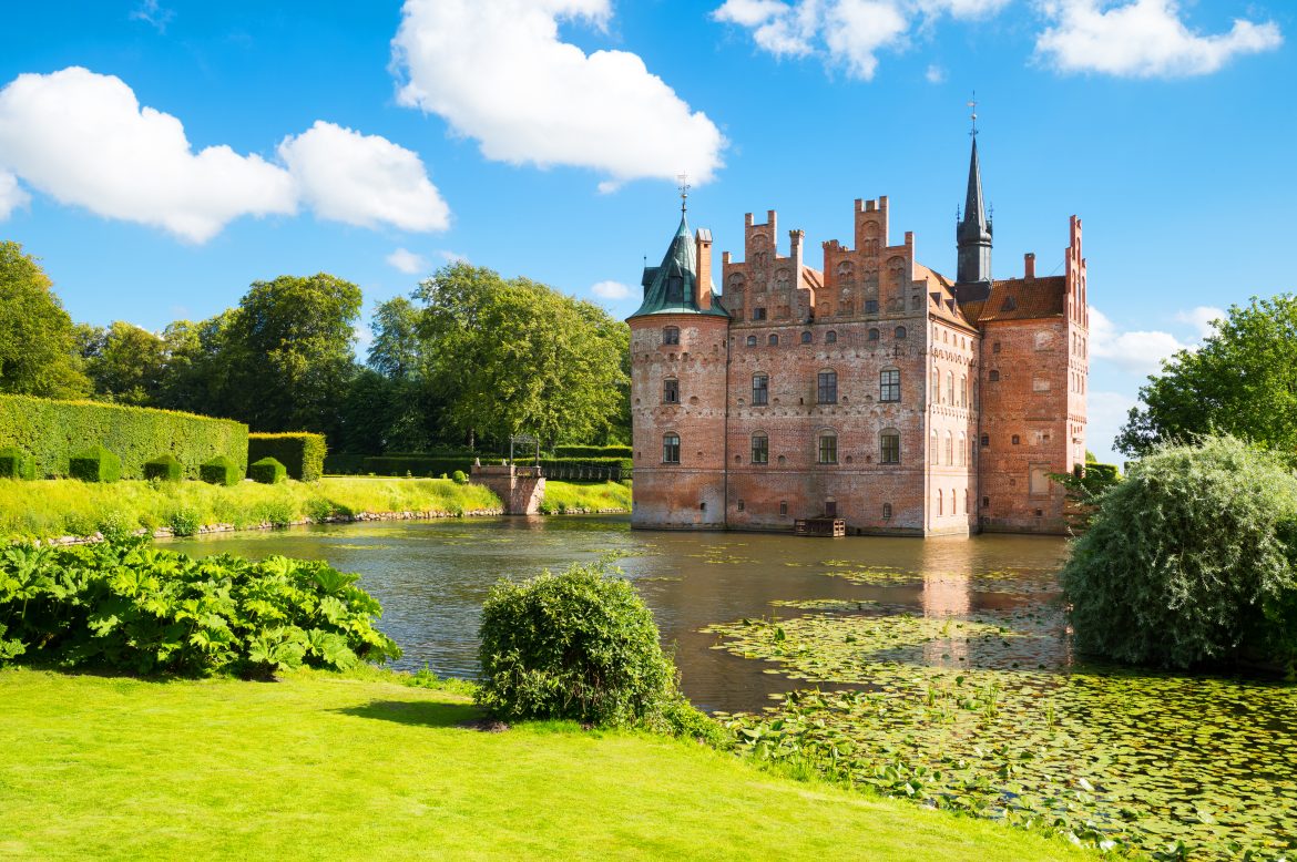 Vue panoramique du château d'Egeskov