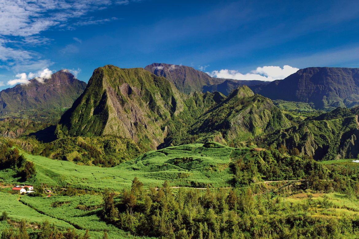 Vue panoramique sur le Cirque de Salazie, sur l'Île de la Réunion