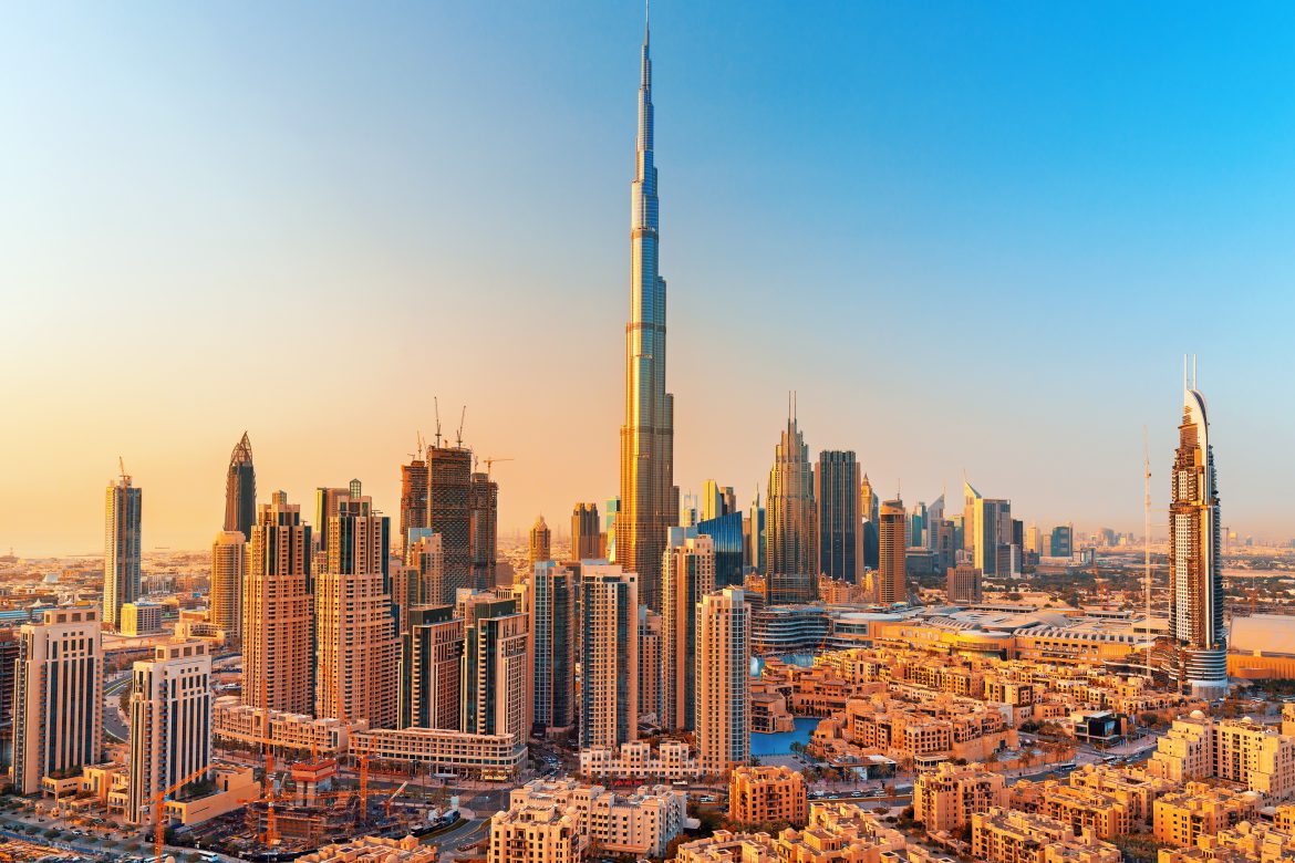 Magnifique centre-ville de Dubaï au coucher du soleil, Émirats arabes unis