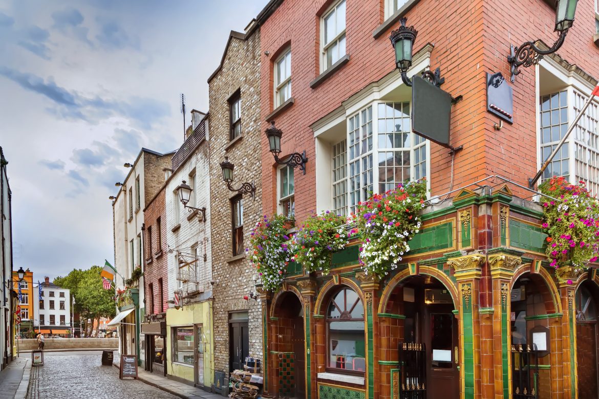 Temple Bar Street, dans le centre-ville de Dublin, en Irlande.