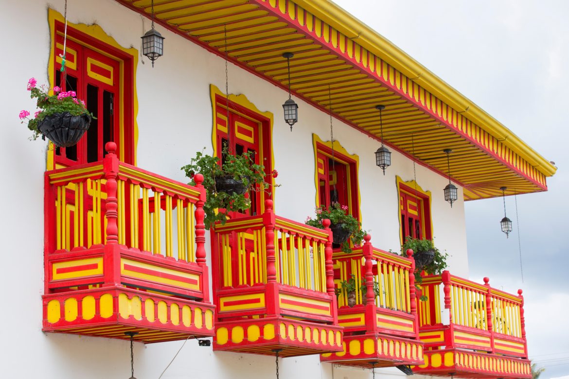 Maison colorée à Filandia, en Colombie