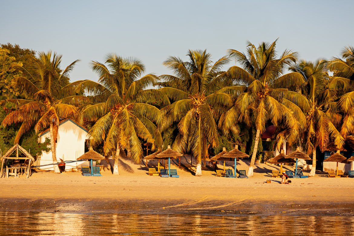 Plage d'Ifaty au coucher du soleil. Madagascar