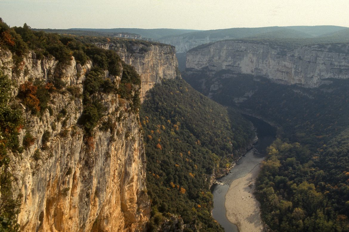 Gorges de l'Ardèche, Ardèche, Gard, France Gorges de l'Ardèche, Ardèche, Gard, France