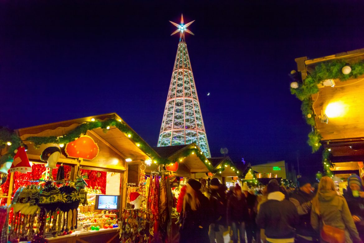 Christmas tree in Innsbruck, Austria Marché de Noël à Innsbruck
